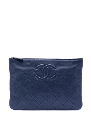 CHANEL Pre-Owned 2017-2018 Medium CC Quilted Caviar O Case clutch bag - Blue