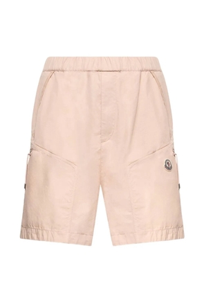Moncler logo-patch cargo shorts - Pink