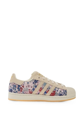 adidas Superstar II floral-print low-top sneakers - Neutrals