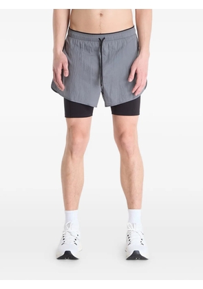 On Performance Volt running shorts - Grey