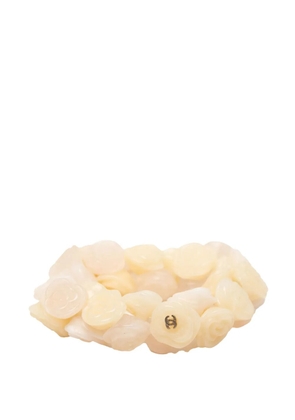 CHANEL Pre-Owned 2002 CC Resin Camellia Bracelet costume bracelet - Neutrals