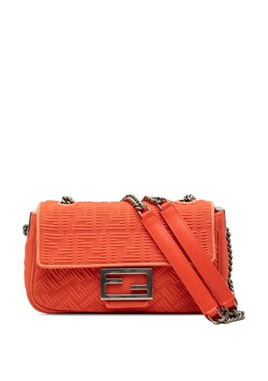 Fendi Pre-Owned 2010-2026 Zucca Embossed Technical Fabric Chain Midi Baguette shoulder bag - Orange