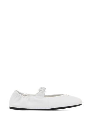 Miu Miu logo-print elasticated ballet flats - White