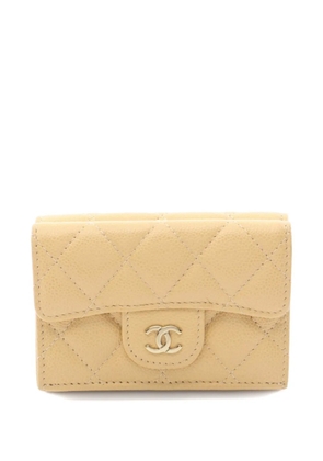 CHANEL Pre-Owned 2021 Classic Small Flap caviar-leather trifold wallet - Neutrals