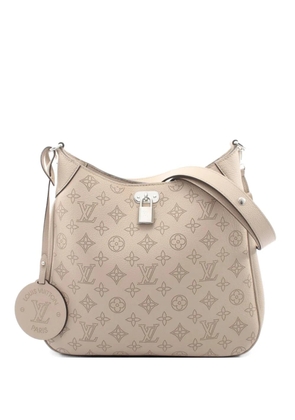 Louis Vuitton Pre-Owned 2021s MM Mahina shoulder bag - Neutrals
