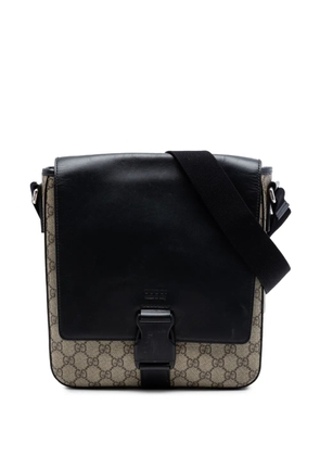 Gucci Pre-Owned 2016-2026 GG Supreme Flap Messenger Bag crossbody bag - Black