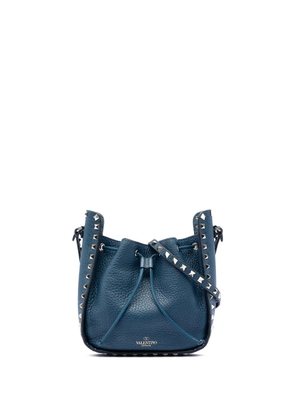 Valentino Garavani Pre-Owned 2018-2026 Small Grained Calfskin Rockstud bucket bag - Blue