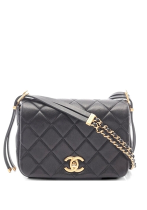 CHANEL Pre-Owned 2021 quilted leather shoulder bag - Black