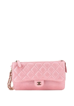 CHANEL Pre-Owned Classic Flap Zip Wristlet Quilted Iridescent Caviar pouch - Pink