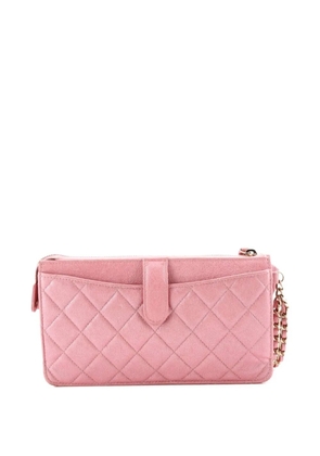 CHANEL Pre-Owned Classic Flap Zip Wristlet Quilted Iridescent Caviar pouch - Pink