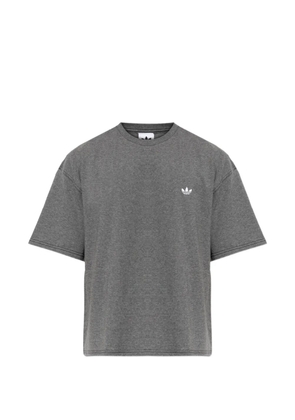 adidas logo-embroidered T-shirt - Grey