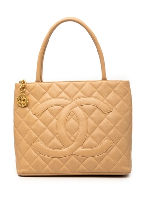CHANEL Pre-Owned 1997-1999 Caviar Medallion tote bag - Neutrals
