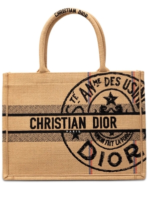 Christian Dior Pre-Owned 2022 Medium Jute Embroidered Book tote bag - Neutrals