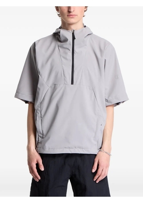 Tilak Poutnik short-sleeve hoodie - Grey