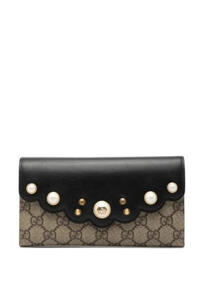 Gucci Pre-Owned 2000-2015 GG Supreme Pearl Studded Peony Wallet long wallets - Neutrals