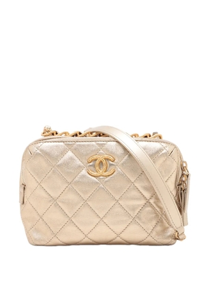 CHANEL Pre-Owned 2021-2026 Mini CC Quilted Metallic Lambskin Bowling Bag satchel - Gold