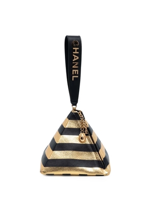 CHANEL Pre-Owned 2019 Metallic Lambskin Kheops Pyramid clutch bag - Black