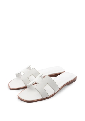 Hermès Pre-Owned Oran sandals - White