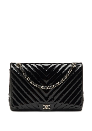 CHANEL Pre-Owned 2009 - 2010 Maxi Single Flap patent-leather Classic shoulder bag - Black
