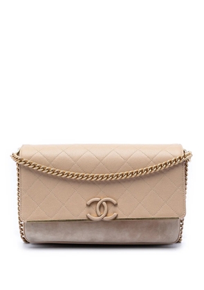 CHANEL Pre-Owned 2018-2019 CC Stitched Caviar and Suede Lady Coco Flap crossbody bag - Neutrals