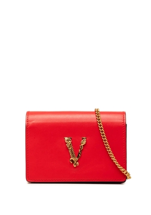 Versace Pre-Owned 2000-2026 Mini Leather Virtus V Chain crossbody bag - Red