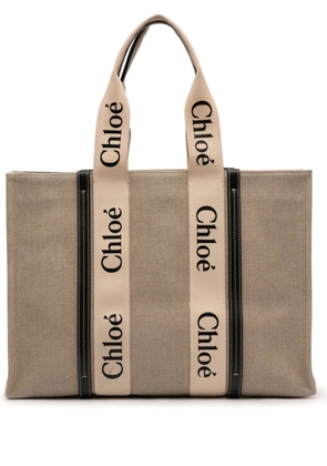 Chloé Pre-Owned 2022-2026 Large Woody Canvas tote bag - Neutrals