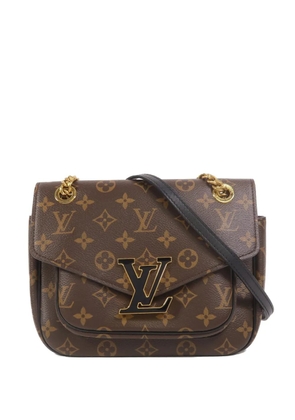 Louis Vuitton Pre-Owned Passy monogram shoulder bag - Brown