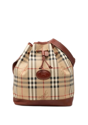 Burberry Pre-Owned 2000-2017 Haymarket Check Coated Canvas Drawstring bucket bag - Neutrals