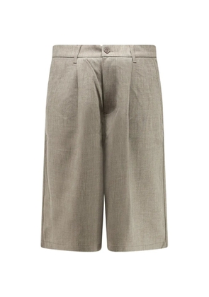 Woodbird Bin Guan pleated bermuda shorts - Brown