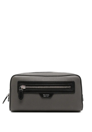 TOM FORD logo-plaque pebbled wash bag - Grey