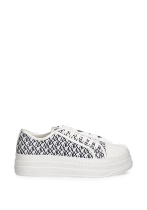 Armani Exchange logo-print platform sneakers - White