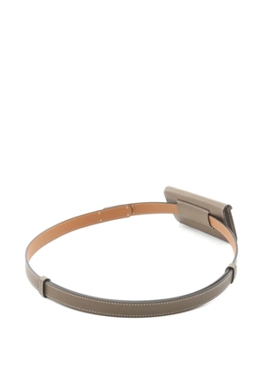 Hermès Pre-Owned 2022 18 Kelly Pocket leather belt bag - Grey