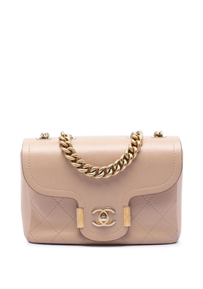 CHANEL Pre-Owned 2017-2018 Paris-Greece Calfskin Archi Chic Flap satchel - Neutrals