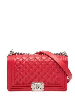 CHANEL Pre-Owned 2014 Old Medium Quilted Perforated Lambskin Boy Flap shoulder bag - Red