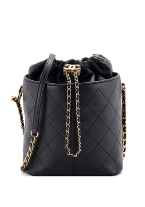 CHANEL Pre-Owned CC Drawstring Crossbody Bag Stitched Calfskin Medium bucket bag - Black