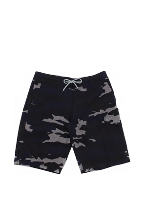 Oakley Cruiser camouflage-print shorts - Black