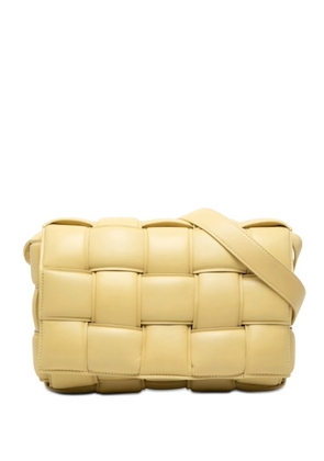 Bottega Veneta Pre-Owned 2012-2026 Nappa Intrecciato Padded Cassette crossbody bag - Yellow