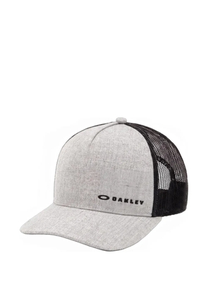 Oakley Chalten mesh-panel trucker cap - Grey
