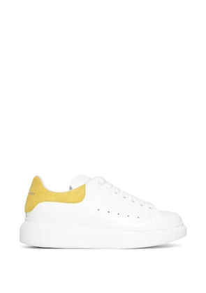Alexander McQueen Larry Oversized sneakers - White