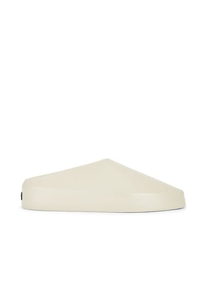 Fear of God California 2.0 Mule in Bone - Cream. Size 39 (also in 40, 41, 42, 43, 44, 45, 46).