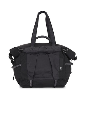 On Track Pack 40l Elite in Black & Magnet - Black. Size all.