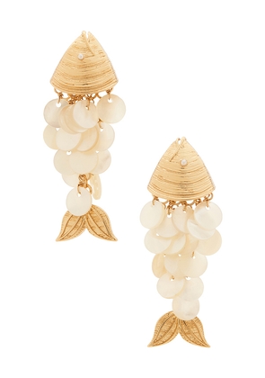 BaubleBar Ripple Effect Fish Earrings in White.