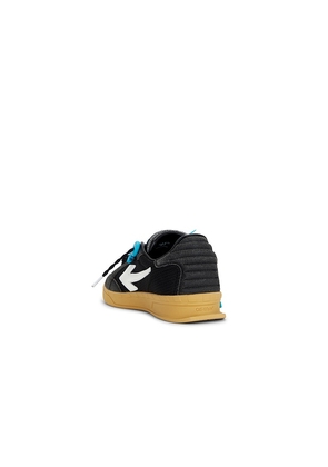 OFF-WHITE New Slim Sneaker in Black. Size 41. Also in 42, 43, 44, 45, 46.