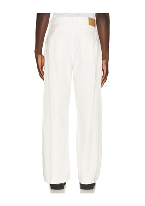 Tommy Jeans Theo Baggy Jeans in White. Size 30. Also in 32, 33, 34, 36.