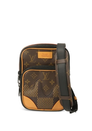 Louis Vuitton Pre-Owned x Nigo Amazon Sling Damier Giant messenger bag - Brown