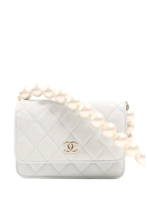 CHANEL Pre-Owned Wallet On Chain quilted leather shoulder bag - Blue