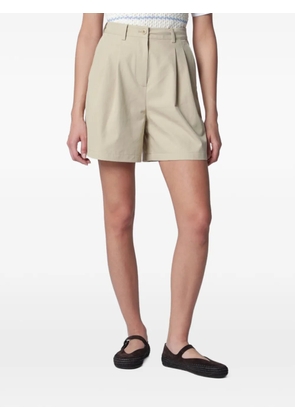 DUNST double-pleated bermuda shorts - Neutrals