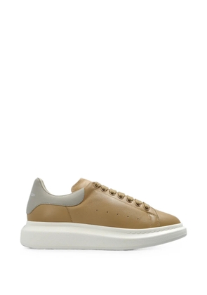 Alexander McQueen Oversized leather sneakers - Neutrals