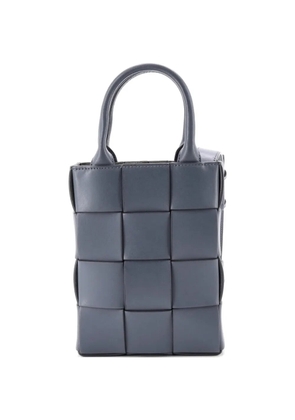 Bottega Veneta Pre-Owned Cassette Convertible Maxi Intrecciato Leather Mini tote bag - Blue