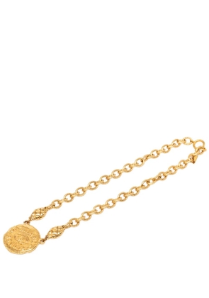 CHANEL Pre-Owned 1970-1980 CC Gold Plated Round Pendant Necklace costume necklace
